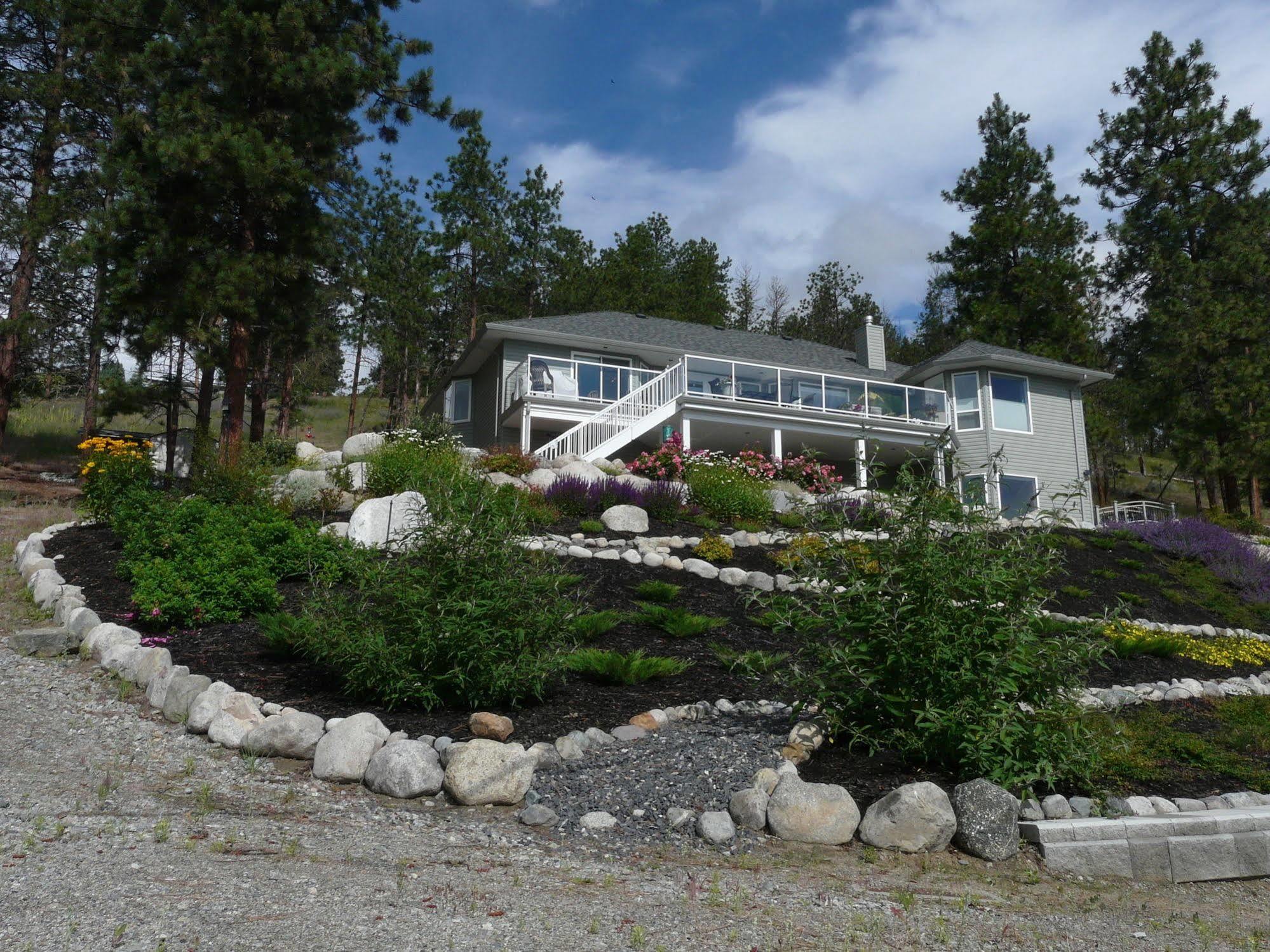 Heartstone B&B Peachland Buitenkant foto