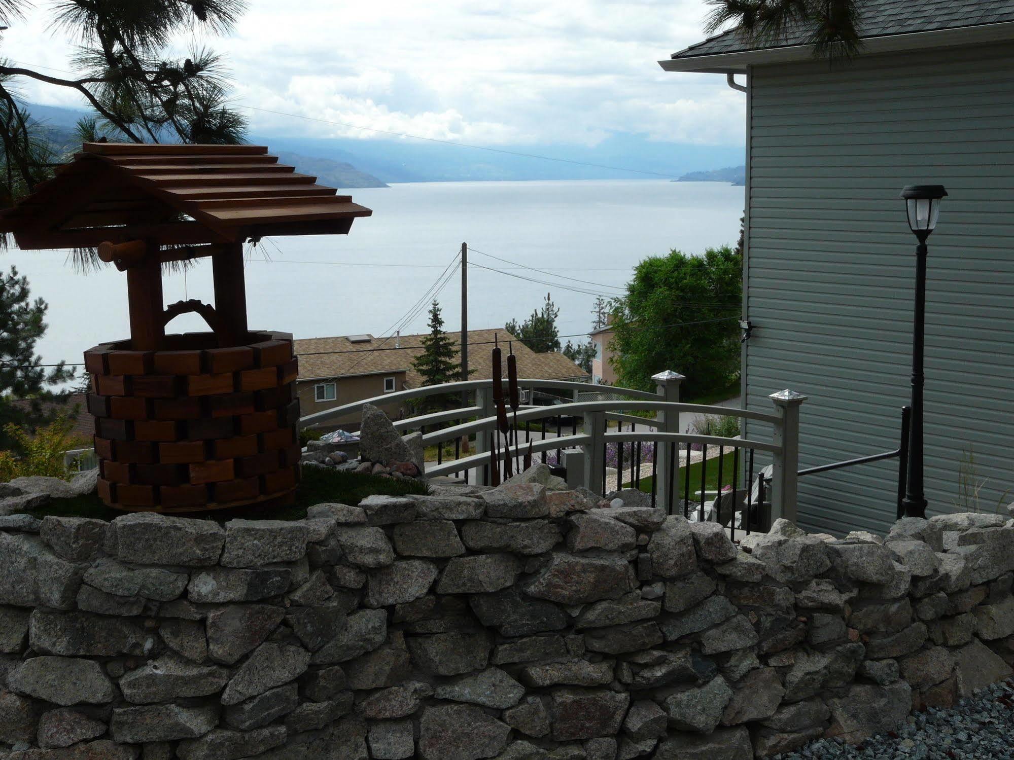 Heartstone B&B Peachland Buitenkant foto